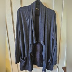 Athleta Studio Wrap Cardigan Size 1X, but oversized NavyHas thumb holes, post